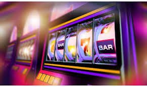 Filipino player enjoying jili89 Live Casino on a mobile device